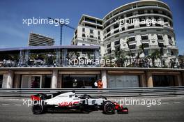Romain Grosjean (FRA) Haas F1 Team VF-18. 26.05.2018. Formula 1 World Championship, Rd 6, Monaco Grand Prix, Monte Carlo, Monaco, Qualifying Day.
