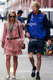 Brendon Hartley (NZL) Scuderia Toro Rosso with his wife Sarah Hartley. 27.05.2018. Formula 1 World Championship, Rd 6, Monaco Grand Prix, Monte Carlo, Monaco, Race Day.