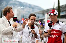 (L to R): Nico Rosberg (GER) with Felipe Massa (BRA) Williams and Charles Leclerc (MON) Sauber F1 Team. 27.05.2018. Formula 1 World Championship, Rd 6, Monaco Grand Prix, Monte Carlo, Monaco, Race Day.