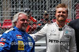 (L to R): Nico Rosberg (GER) with his son Keke Rosberg (FIN). 24.05.2018. Formula 1 World Championship, Rd 6, Monaco Grand Prix, Monte Carlo, Monaco, Practice Day.