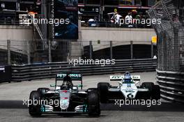 Nico Rosberg (GER) Mercedes W07 and Keke Rosberg (FIN) Williams FW08. 24.05.2018. Formula 1 World Championship, Rd 6, Monaco Grand Prix, Monte Carlo, Monaco, Practice Day.