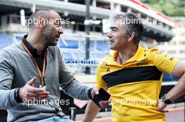 (L to R): Cyril Abiteboul (FRA) Renault Sport F1 Managing Director with Nick Chester (GBR) Renault Sport F1 Team Chassis Technical Director. 23.05.2018. Formula 1 World Championship, Rd 6, Monaco Grand Prix, Monte Carlo, Monaco, Preparation Day.