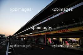 Racing Point Force India F1 Team pit garage at sunrise. 26.10.2018. Formula 1 World Championship, Rd 19, Mexican Grand Prix, Mexico City, Mexico, Practice Day.