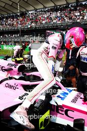 Esteban Ocon (FRA) Racing Point Force India F1 VJM11 on the grid. 28.10.2018. Formula 1 World Championship, Rd 19, Mexican Grand Prix, Mexico City, Mexico, Race Day.