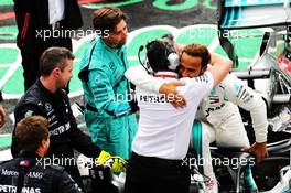Lewis Hamilton (GBR) Mercedes AMG F1 W09 celebrates winning the World Championship in parc ferme. 28.10.2018. Formula 1 World Championship, Rd 19, Mexican Grand Prix, Mexico City, Mexico, Race Day.