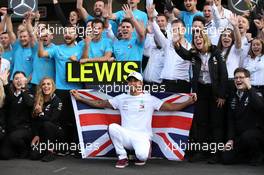 World Champion Lewis Hamilton (GBR) Mercedes AMG F1 W09. 28.10.2018. Formula 1 World Championship, Rd 19, Mexican Grand Prix, Mexico City, Mexico, Race Day.