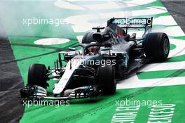 Lewis Hamilton (GBR) Mercedes AMG F1 W09 celebrates winning the World Championship. 28.10.2018. Formula 1 World Championship, Rd 19, Mexican Grand Prix, Mexico City, Mexico, Race Day.