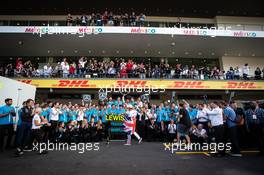 Lewis Hamilton (GBR) Mercedes AMG F1 celebrates winning the World Championship with the team. 28.10.2018. Formula 1 World Championship, Rd 19, Mexican Grand Prix, Mexico City, Mexico, Race Day.