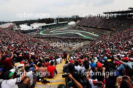 Carlos Sainz Jr (ESP) Renault Sport F1 Team RS18. 28.10.2018. Formula 1 World Championship, Rd 19, Mexican Grand Prix, Mexico City, Mexico, Race Day.