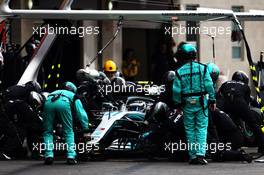 Valtteri Bottas (FIN) Mercedes AMG F1 W09 makes a pit stop. 28.10.2018. Formula 1 World Championship, Rd 19, Mexican Grand Prix, Mexico City, Mexico, Race Day.