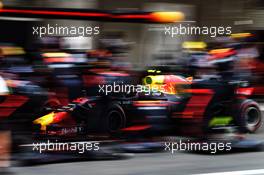 Race winner Max Verstappen (NLD) Red Bull Racing RB14 makes a pit stop. 28.10.2018. Formula 1 World Championship, Rd 19, Mexican Grand Prix, Mexico City, Mexico, Race Day.
