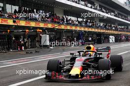 Daniel Ricciardo (AUS) Red Bull Racing RB14 leaves the pits. 27.10.2018. Formula 1 World Championship, Rd 19, Mexican Grand Prix, Mexico City, Mexico, Qualifying Day.