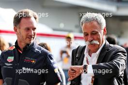(L to R): Christian Horner (GBR) Red Bull Racing Team Principal with Chase Carey (USA) Formula One Group Chairman. 28.10.2018. Formula 1 World Championship, Rd 19, Mexican Grand Prix, Mexico City, Mexico, Race Day.