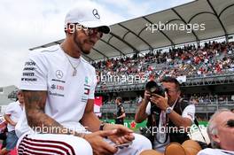 Lewis Hamilton (GBR) Mercedes AMG F1 on the drivers parade. 28.10.2018. Formula 1 World Championship, Rd 19, Mexican Grand Prix, Mexico City, Mexico, Race Day.