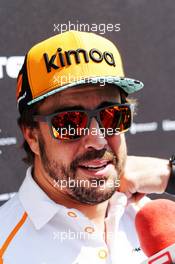 Fernando Alonso (ESP) McLaren with the media. 25.10.2018. Formula 1 World Championship, Rd 19, Mexican Grand Prix, Mexico City, Mexico, Preparation Day.
