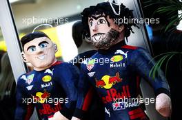 Paddock atmosphere - Red Bull Racing caricatures. 25.10.2018. Formula 1 World Championship, Rd 19, Mexican Grand Prix, Mexico City, Mexico, Preparation Day.