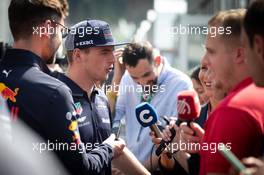 Max Verstappen (NLD) Red Bull Racing with the media. 25.10.2018. Formula 1 World Championship, Rd 19, Mexican Grand Prix, Mexico City, Mexico, Preparation Day.