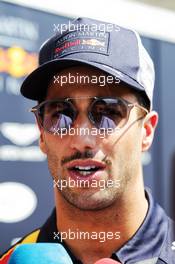 Daniel Ricciardo (AUS) Red Bull Racing with the media. 25.10.2018. Formula 1 World Championship, Rd 19, Mexican Grand Prix, Mexico City, Mexico, Preparation Day.