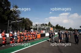 Sergio Perez (MEX) Racing Point Force India F1 Team walks the circuit with the team. 25.10.2018. Formula 1 World Championship, Rd 19, Mexican Grand Prix, Mexico City, Mexico, Preparation Day.