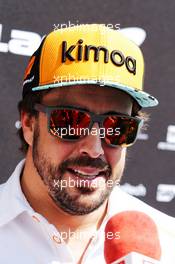 Fernando Alonso (ESP) McLaren with the media. 25.10.2018. Formula 1 World Championship, Rd 19, Mexican Grand Prix, Mexico City, Mexico, Preparation Day.
