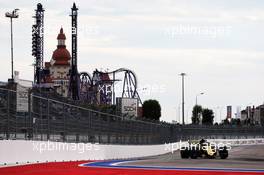 Carlos Sainz Jr (ESP) Renault Sport F1 Team RS18. 28.09.2018. Formula 1 World Championship, Rd 16, Russian Grand Prix, Sochi Autodrom, Sochi, Russia, Practice Day.