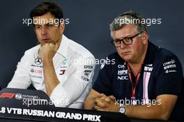 (L to R): Toto Wolff (GER) Mercedes AMG F1 Shareholder and Executive Director and Otmar Szafnauer (USA) Racing Point Force India F1 Team Principal and CEO in the FIA Press Conference. 28.09.2018. Formula 1 World Championship, Rd 16, Russian Grand Prix, Sochi Autodrom, Sochi, Russia, Practice Day.