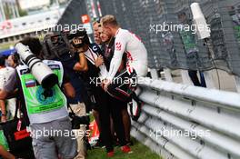 Kevin Magnussen (DEN) Haas F1 Team on the grid. 30.09.2018. Formula 1 World Championship, Rd 16, Russian Grand Prix, Sochi Autodrom, Sochi, Russia, Race Day.