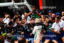Race winner Lewis Hamilton (GBR) Mercedes AMG F1 celebrates in parc ferme. 30.09.2018. Formula 1 World Championship, Rd 16, Russian Grand Prix, Sochi Autodrom, Sochi, Russia, Race Day.
