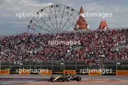 Nico Hulkenberg (GER) Renault Sport F1 Team  30.09.2018. Formula 1 World Championship, Rd 16, Russian Grand Prix, Sochi Autodrom, Sochi, Russia, Race Day.