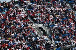 Fans in the grandstand. 29.09.2018. Formula 1 World Championship, Rd 16, Russian Grand Prix, Sochi Autodrom, Sochi, Russia, Qualifying Day.