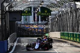 Pierre Gasly (FRA) Scuderia Toro Rosso STR13. 14.09.2018. Formula 1 World Championship, Rd 15, Singapore Grand Prix, Marina Bay Street Circuit, Singapore, Practice Day.