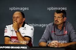 (L to R): Frederic Vasseur (FRA) Sauber F1 Team, Team Principal and Guenther Steiner (ITA) Haas F1 Team Prinicipal in the FIA Press Conference. 14.09.2018. Formula 1 World Championship, Rd 15, Singapore Grand Prix, Marina Bay Street Circuit, Singapore, Practice Day.