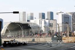 Nico Hulkenberg (GER) Renault Sport F1 Team RS18. 14.09.2018. Formula 1 World Championship, Rd 15, Singapore Grand Prix, Marina Bay Street Circuit, Singapore, Practice Day.