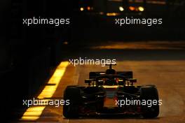 Daniel Ricciardo (AUS) Red Bull Racing  14.09.2018. Formula 1 World Championship, Rd 15, Singapore Grand Prix, Marina Bay Street Circuit, Singapore, Practice Day.