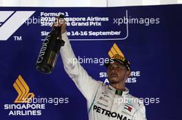1st place Lewis Hamilton (GBR) Mercedes AMG F1 W09. 16.09.2018. Formula 1 World Championship, Rd 15, Singapore Grand Prix, Marina Bay Street Circuit, Singapore, Race Day.