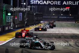 Lewis Hamilton (GBR) Mercedes AMG F1 W09. 16.09.2018. Formula 1 World Championship, Rd 15, Singapore Grand Prix, Marina Bay Street Circuit, Singapore, Race Day.
