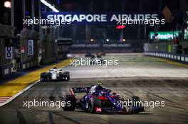 Pierre Gasly (FRA) Scuderia Toro Rosso STR13. 16.09.2018. Formula 1 World Championship, Rd 15, Singapore Grand Prix, Marina Bay Street Circuit, Singapore, Race Day.