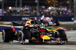 Daniel Ricciardo (AUS) Red Bull Racing RB14. 16.09.2018. Formula 1 World Championship, Rd 15, Singapore Grand Prix, Marina Bay Street Circuit, Singapore, Race Day.