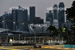 Kevin Magnussen (DEN) Haas VF-18. 15.09.2018. Formula 1 World Championship, Rd 15, Singapore Grand Prix, Marina Bay Street Circuit, Singapore, Qualifying Day.