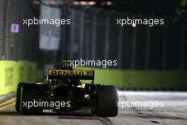 Carlos Sainz Jr (ESP) Renault F1 Team  15.09.2018. Formula 1 World Championship, Rd 15, Singapore Grand Prix, Marina Bay Street Circuit, Singapore, Qualifying Day.