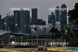 Max Verstappen (NLD) Red Bull Racing RB14. 15.09.2018. Formula 1 World Championship, Rd 15, Singapore Grand Prix, Marina Bay Street Circuit, Singapore, Qualifying Day.