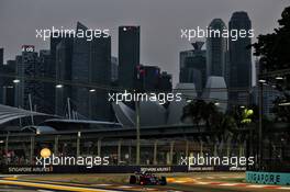 Pierre Gasly (FRA) Scuderia Toro Rosso STR13. 15.09.2018. Formula 1 World Championship, Rd 15, Singapore Grand Prix, Marina Bay Street Circuit, Singapore, Qualifying Day.