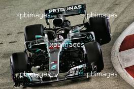 Lewis Hamilton (GBR) Mercedes AMG F1 W09. 15.09.2018. Formula 1 World Championship, Rd 15, Singapore Grand Prix, Marina Bay Street Circuit, Singapore, Qualifying Day.