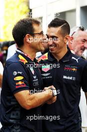 Sebastien Buemi (SUI) Red Bull Racing Reserve Driver (Right). 13.09.2018. Formula 1 World Championship, Rd 15, Singapore Grand Prix, Marina Bay Street Circuit, Singapore, Preparation Day.