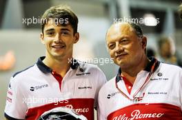 (L to R): Charles Leclerc (MON) Sauber F1 Team with Frederic Vasseur (FRA) Sauber F1 Team, Team Principal. 13.09.2018. Formula 1 World Championship, Rd 15, Singapore Grand Prix, Marina Bay Street Circuit, Singapore, Preparation Day.