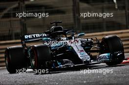 Lewis Hamilton (GBR) Mercedes AMG F1 W09. 23.11.2018. Formula 1 World Championship, Rd 21, Abu Dhabi Grand Prix, Yas Marina Circuit, Abu Dhabi, Practice Day.