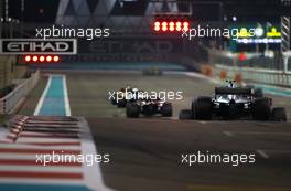 Valtteri Bottas (FIN) Mercedes AMG F1  23.11.2018. Formula 1 World Championship, Rd 21, Abu Dhabi Grand Prix, Yas Marina Circuit, Abu Dhabi, Practice Day.