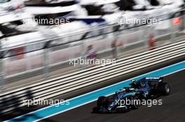 Valtteri Bottas (FIN) Mercedes AMG F1 W09. 23.11.2018. Formula 1 World Championship, Rd 21, Abu Dhabi Grand Prix, Yas Marina Circuit, Abu Dhabi, Practice Day.