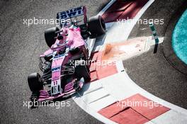 Sergio Perez (MEX) Racing Point Force India F1 VJM11. 23.11.2018. Formula 1 World Championship, Rd 21, Abu Dhabi Grand Prix, Yas Marina Circuit, Abu Dhabi, Practice Day.