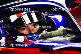 Pierre Gasly (FRA) Scuderia Toro Rosso STR13. 23.11.2018. Formula 1 World Championship, Rd 21, Abu Dhabi Grand Prix, Yas Marina Circuit, Abu Dhabi, Practice Day.